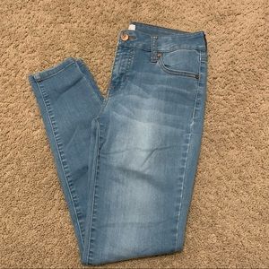 Celebrity Pink Mid Rise Light Wash Skinny Jeans